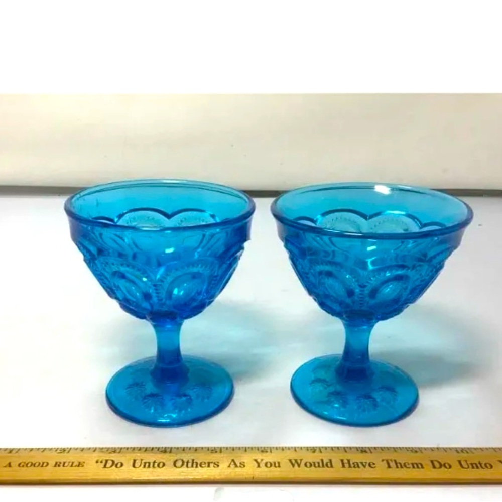 2 pc LE Smith moon & stars wine goblets blue immaculate glasses vintage